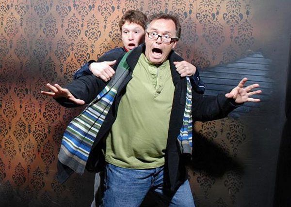 1wcrk-haunted-house-05